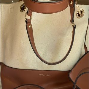 Calvin Klein purse w/ pouchette